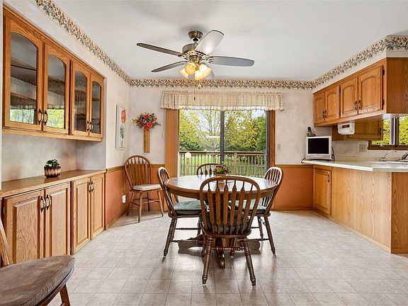 5th image of 1955 Shady Springs Dr