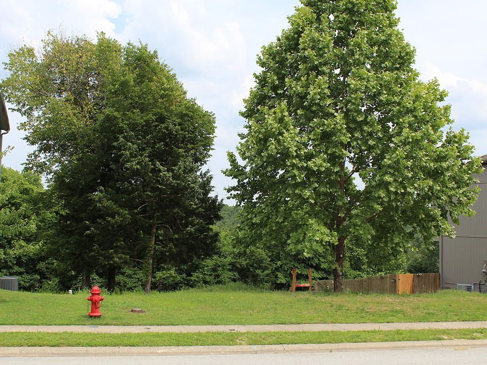2nd image of 182 Country Ridge Way