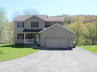 411 Belle St, Evans City, PA 16033