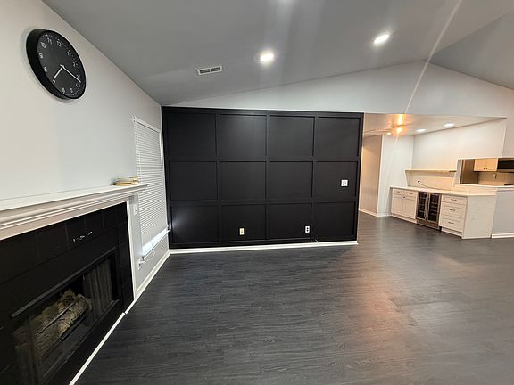 2nd image of 4636 Berkshire Dr