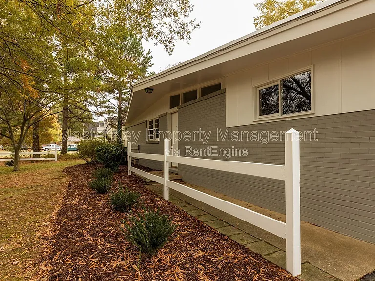 6313 Johnsdale Rd — Photo 24