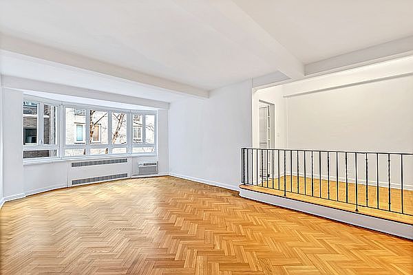 1st image of 333 W 57th St APT 212