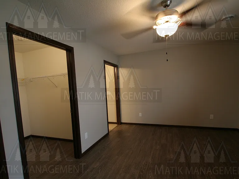 2581 Hawk Ridge Ct SE — Photo 17