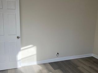 9423 225th St FLOOR 2, Floral Park, NY 11001