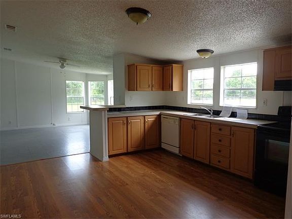 5th image of 2521 Gail Helen Ct