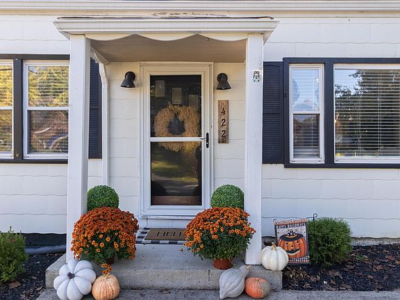 3rd image of 422 Worthington Dr