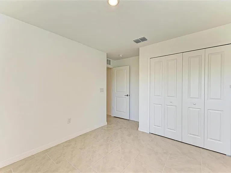 1485 Pulaski St — Photo 11