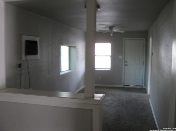 san-antonio-texas-169079185 picture