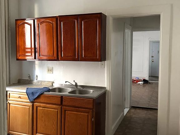 2nd image of 1220 College Ave #11FAM