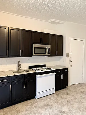 Rented by Oxford Property Group | media 10