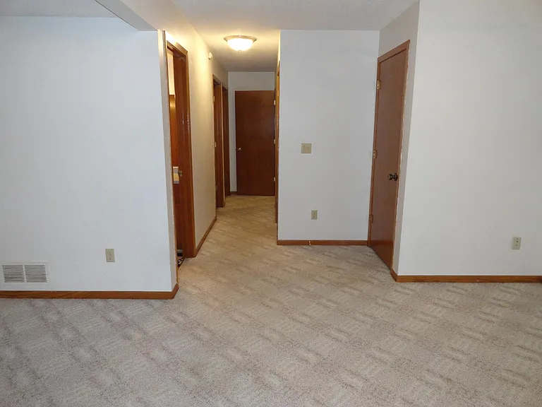 1852 Evergreen Dr NW — Photo 27
