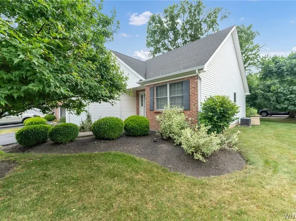 4000 Franklin St Unit 17, Hamburg, NY 14075