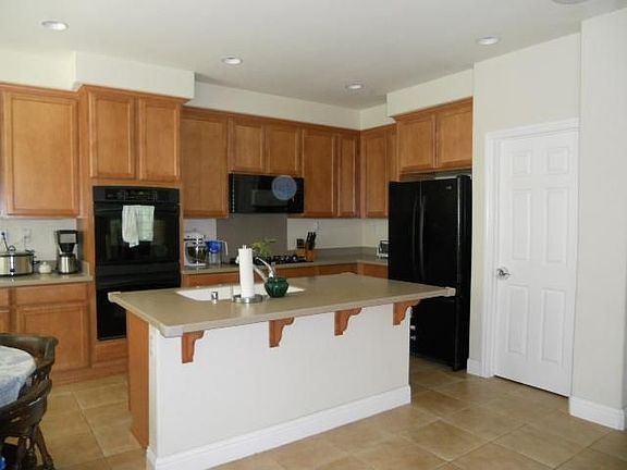 3rd image of 8240 Medeiros Way