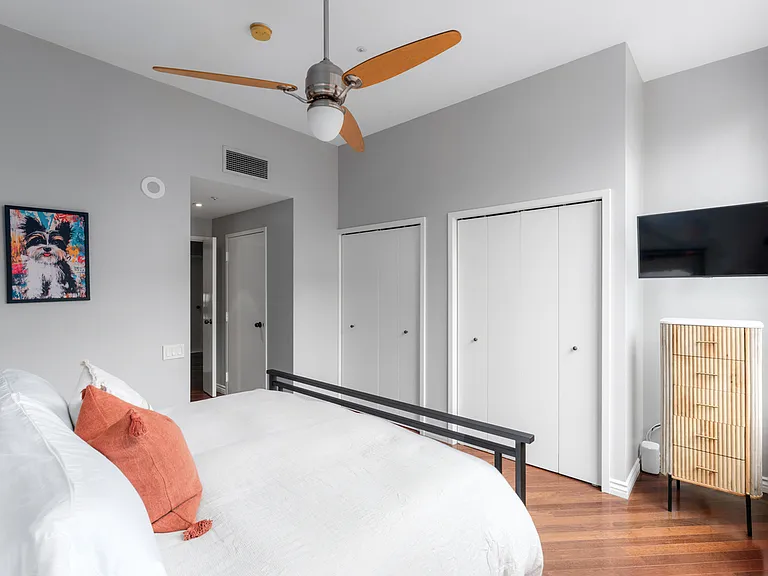 500 W Harbor Dr #1502 — Photo 14