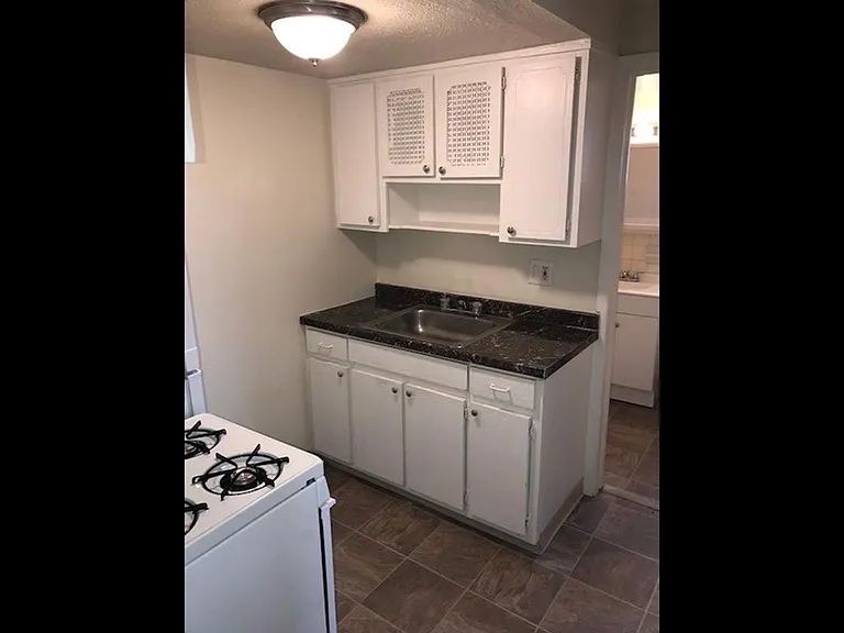 114 North Apartments — Photo 6