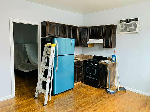 2nd image of 25-28 14th St #1