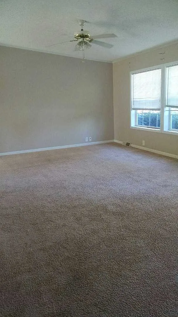 3 bedroom, 2 bath home on Bloomington's Westside — Photo 3