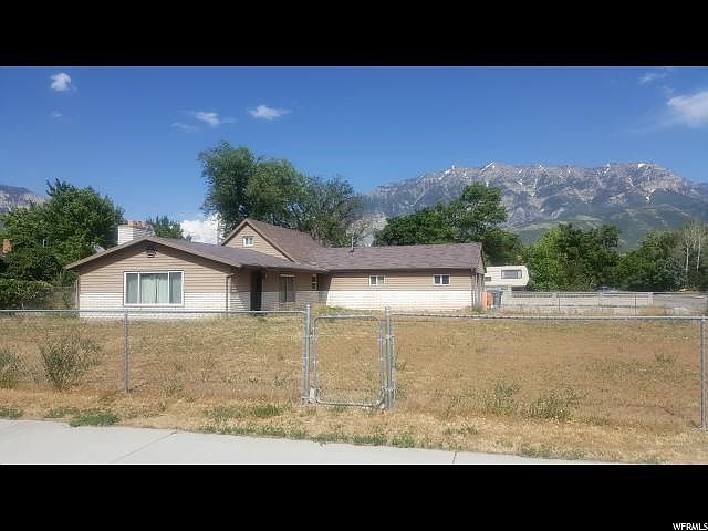 2nd image of 424 N 600th St E