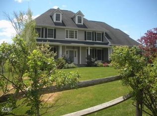 12 Mariana Farms Dr, Danbury, CT 06811