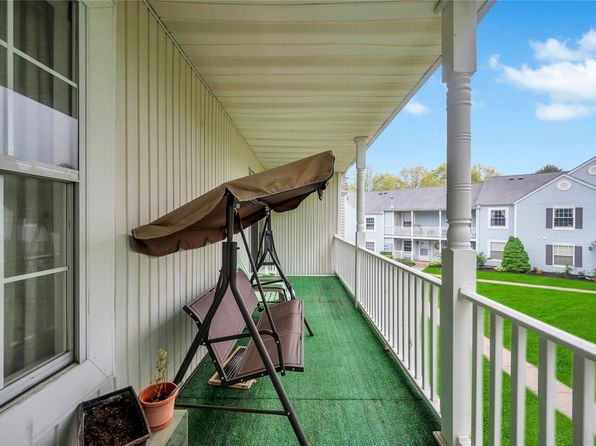 275 Fairview Circle #275, Middle Island, NY 11953