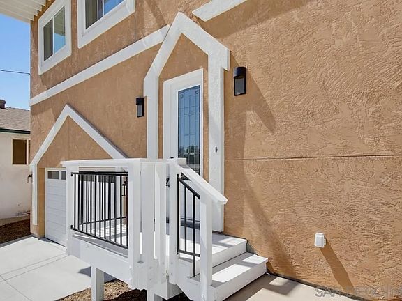 5th image of 1302 La Presa Ave
