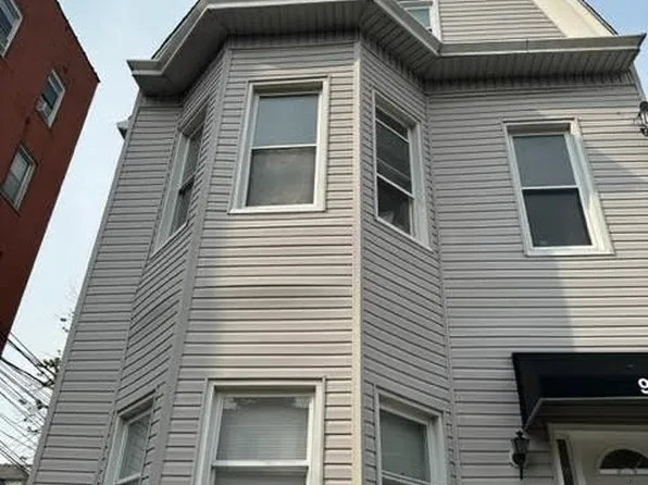 926 17th Street image 1 of 9