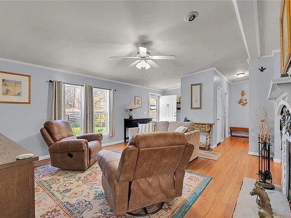 5th image of 741 Willis Rd