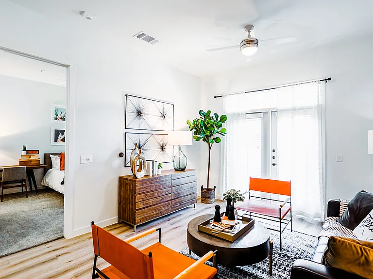 Main Street Lofts — Photo 6