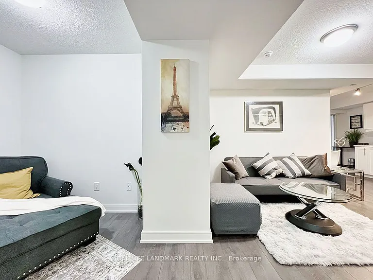 525 Adelaide St W #1620 — Photo 43