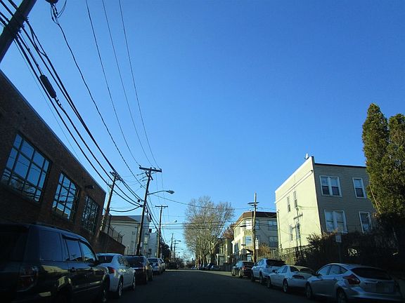 2nd image of 41 Union St