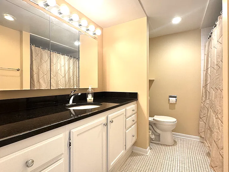 4035 N Keystone Ave #G — Photo 11