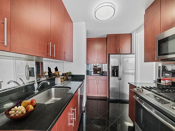 3rd image of 265 E 66th St APT 29E
