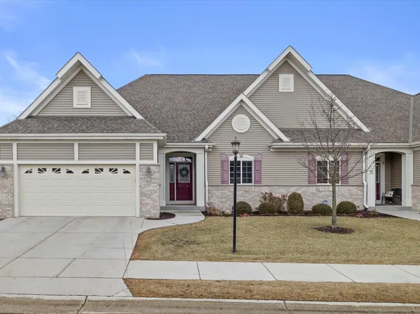 2318 Kayla DRIVE, Waukesha, WI 53188