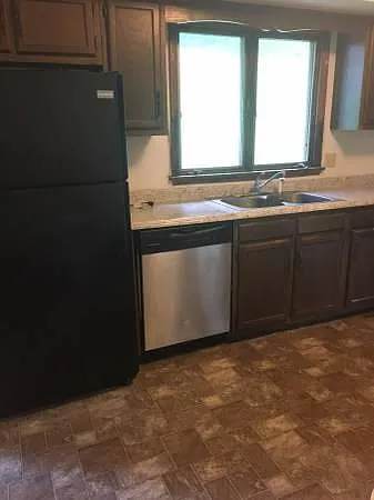 209 Pine Cir — Photo 5