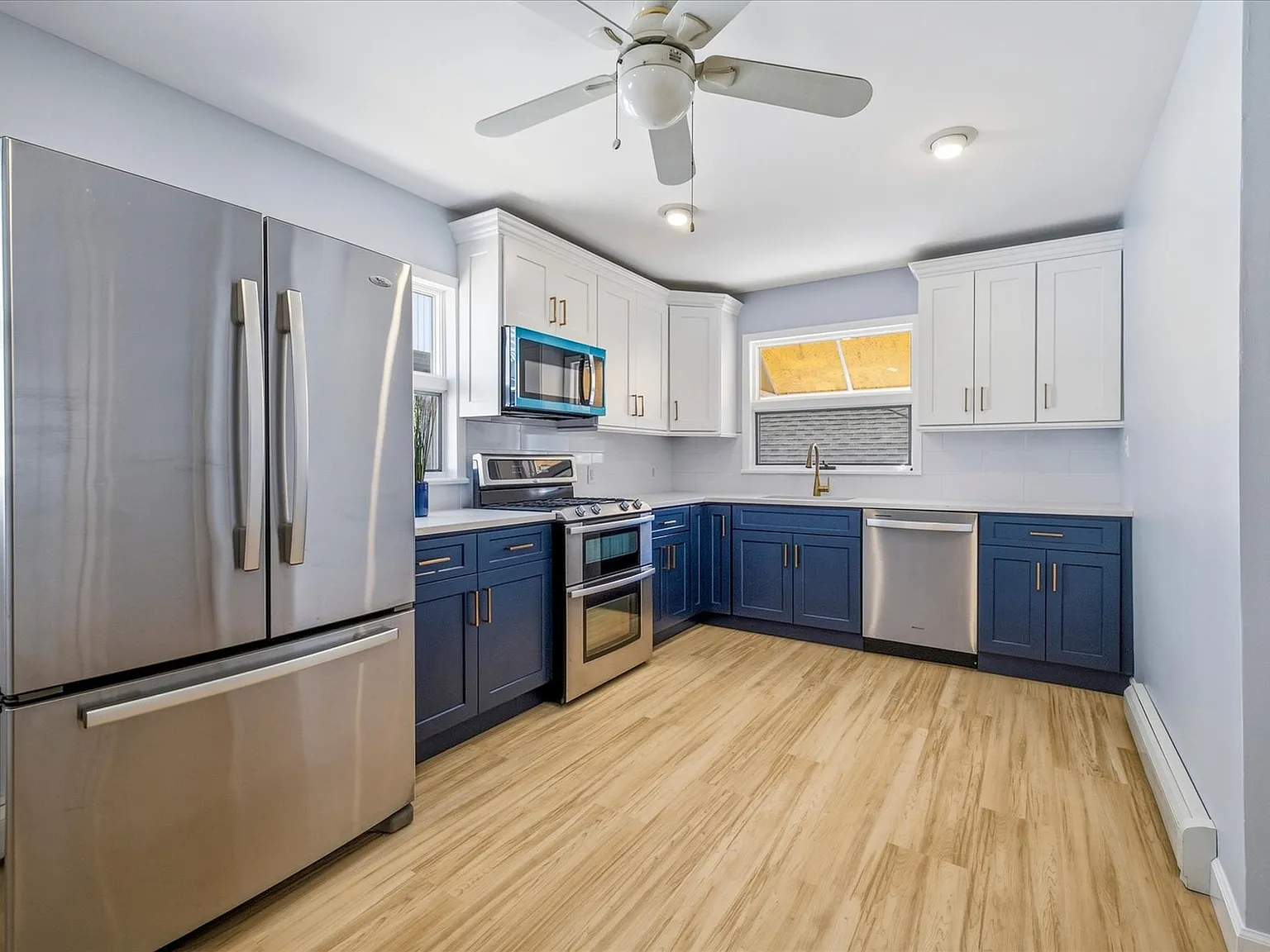 1 bed, $3,100 — Photo 2