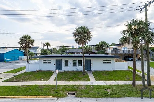 2 bed, 1200 sqft, $1,600 — Photo 1
