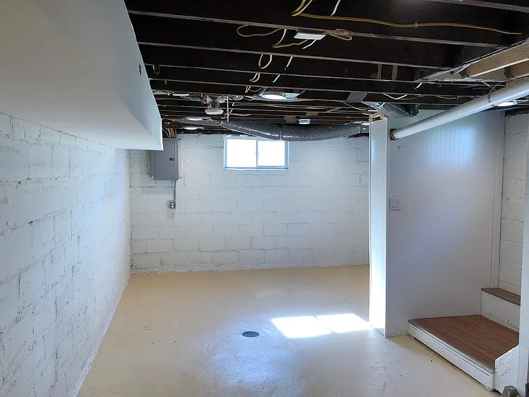 844 N Dequincy St — Photo 14