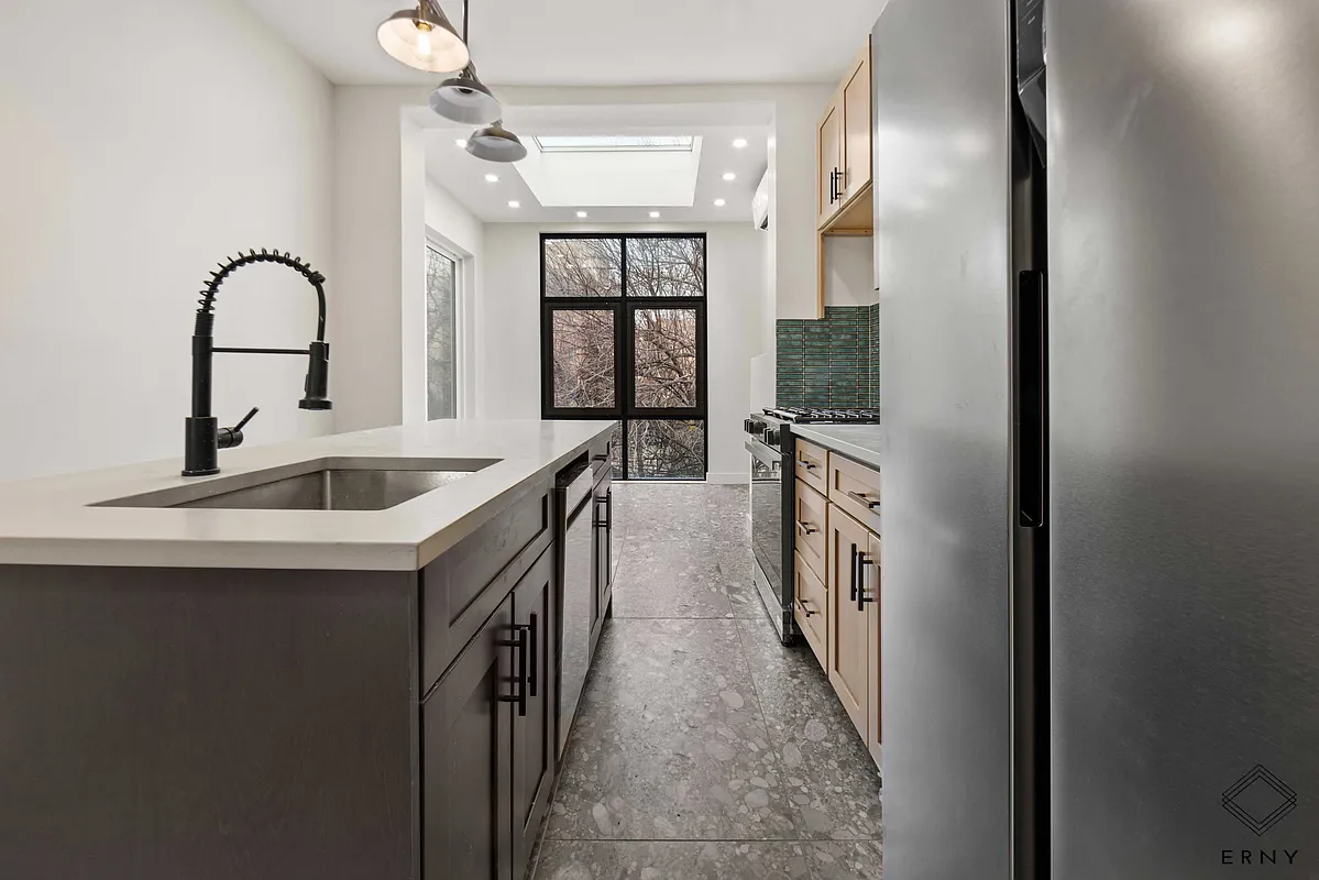 108 Marcy Avenue 3R