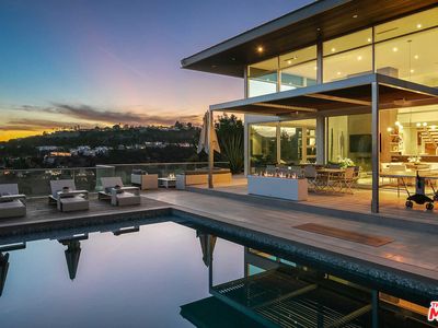 2651 Nichols Canyon Rd, Los Angeles, CA, 90046