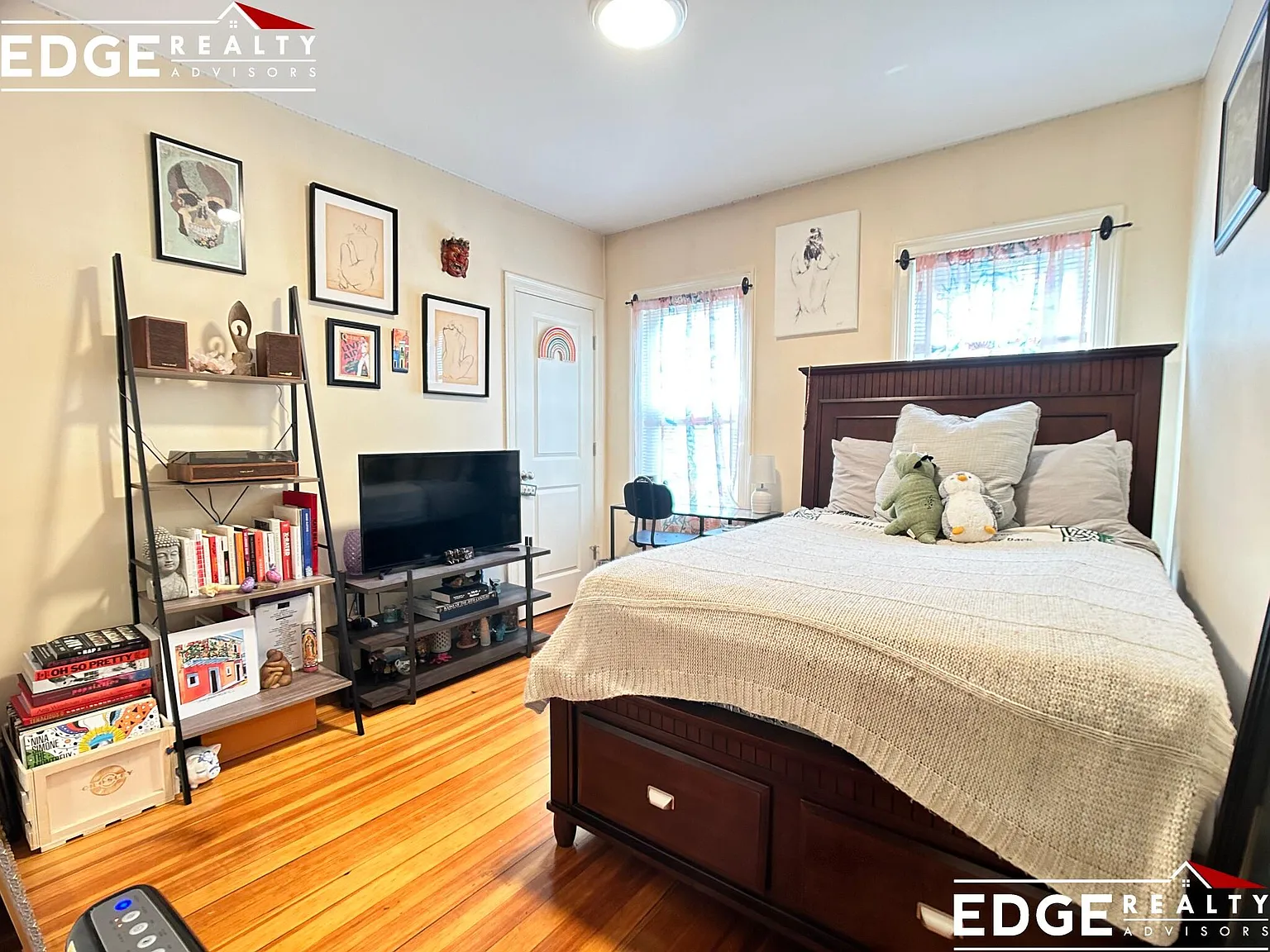 3 bed, 9999 sqft, $3,500 — Photo 3