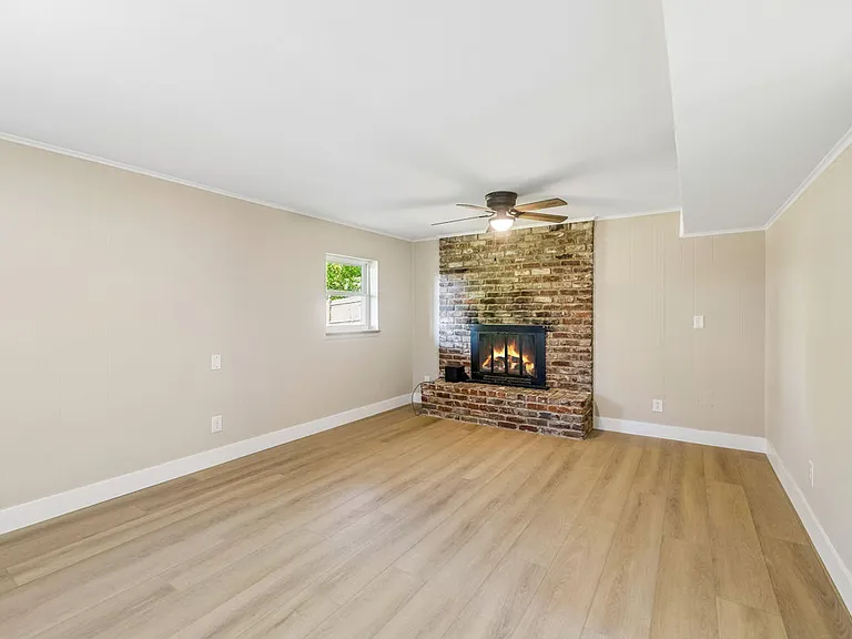 12201 W Kings Gate Rd — Photo 23