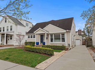 440 Bennaville Ave, Birmingham, MI 48009