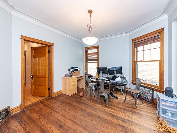 4th image of 1240 W Newport Ave #2