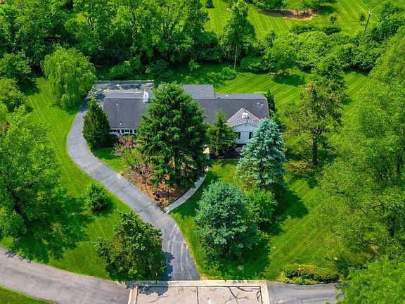 3rd image of 7875 Willowridge Ln