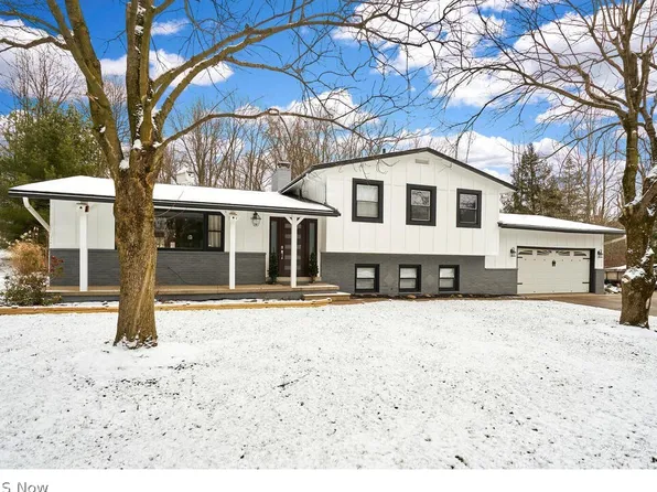 1363 Partridge Ln, Akron, OH 44333