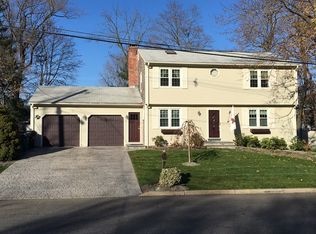 115 Kristen Ct, Warwick, RI 02888