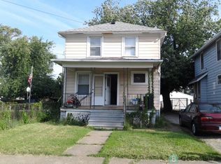 906 W 11th St, Lorain, OH