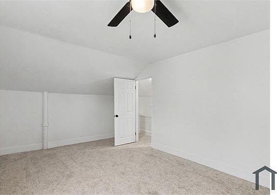 3rd image of 10922 Sandusky Ave