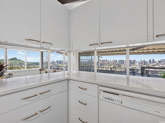 5th image of 2908 Robert Pl