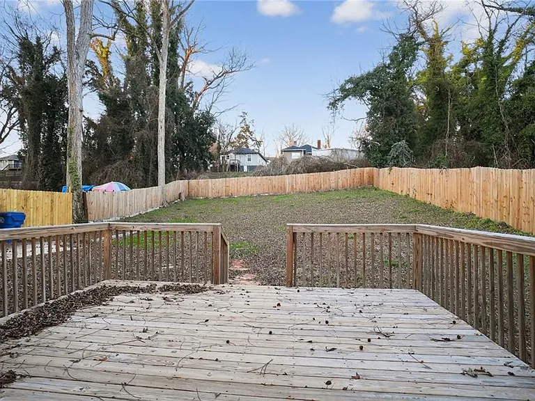 1439 Westboro Dr SW — Photo 5